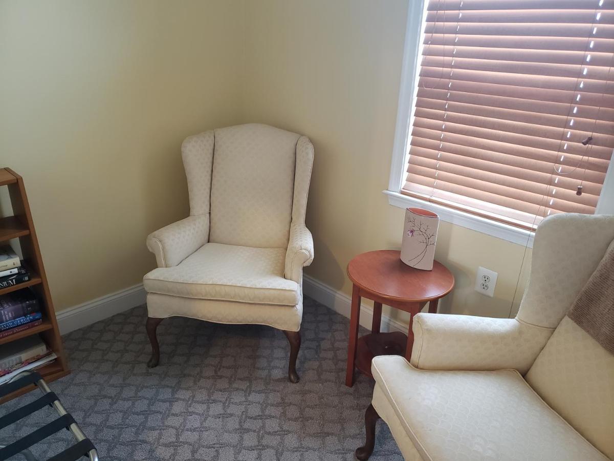 Blue Heron Inn - A Bed And Breakfast Llc Solomons Esterno foto