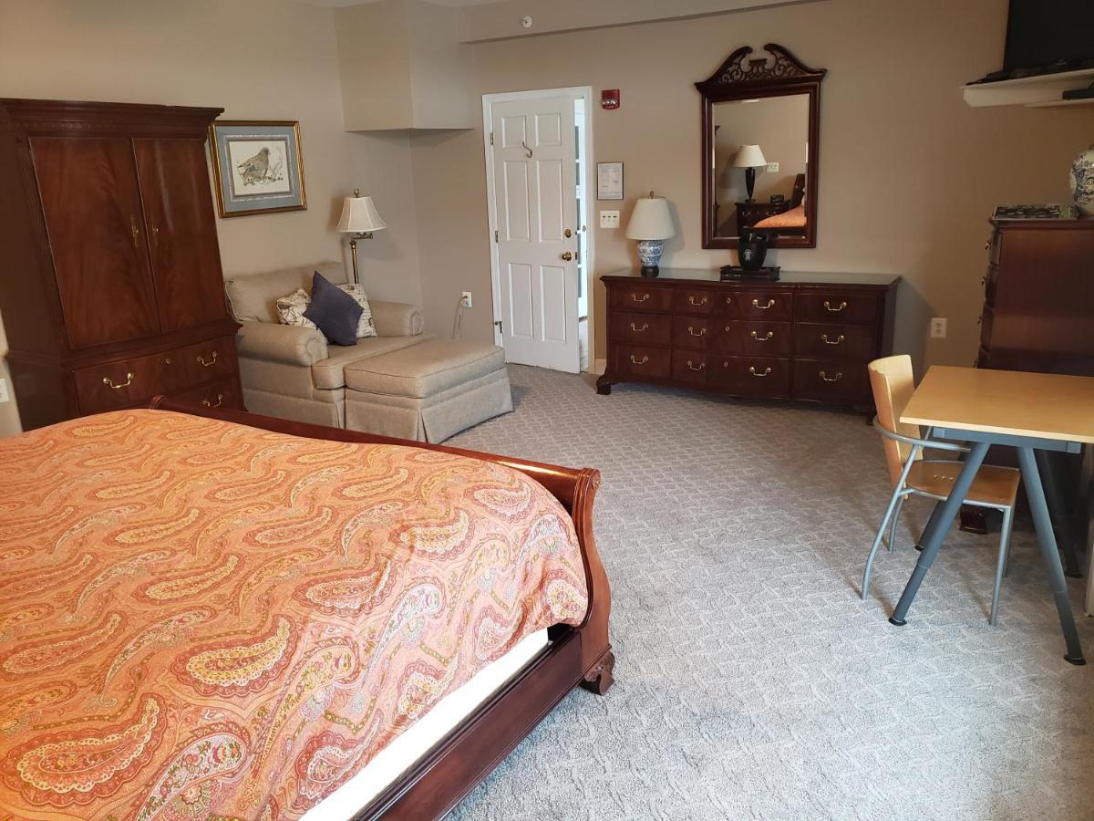 Blue Heron Inn - A Bed And Breakfast Llc Solomons Esterno foto